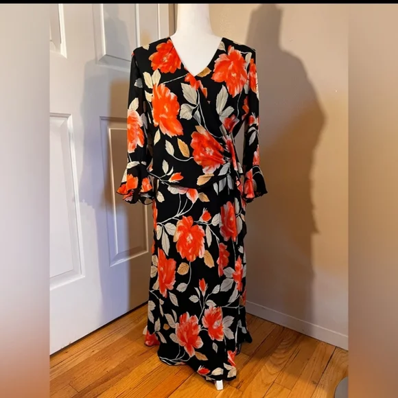 Spenser Jeremy Dresses | Spencer Jeremy Lmt Edition 100% Silk Red/Black Floral Dress (6) | Color: Black/Red | Size: 6 | Catzzztaylor's Closet Spenser Jeremy Dresses | Spencer Jeremy Lmt Edition 100% Silk Red/Black Floral Dress (6) | Color: Black/Red | Size: 6 | Catzzztaylor's Closet